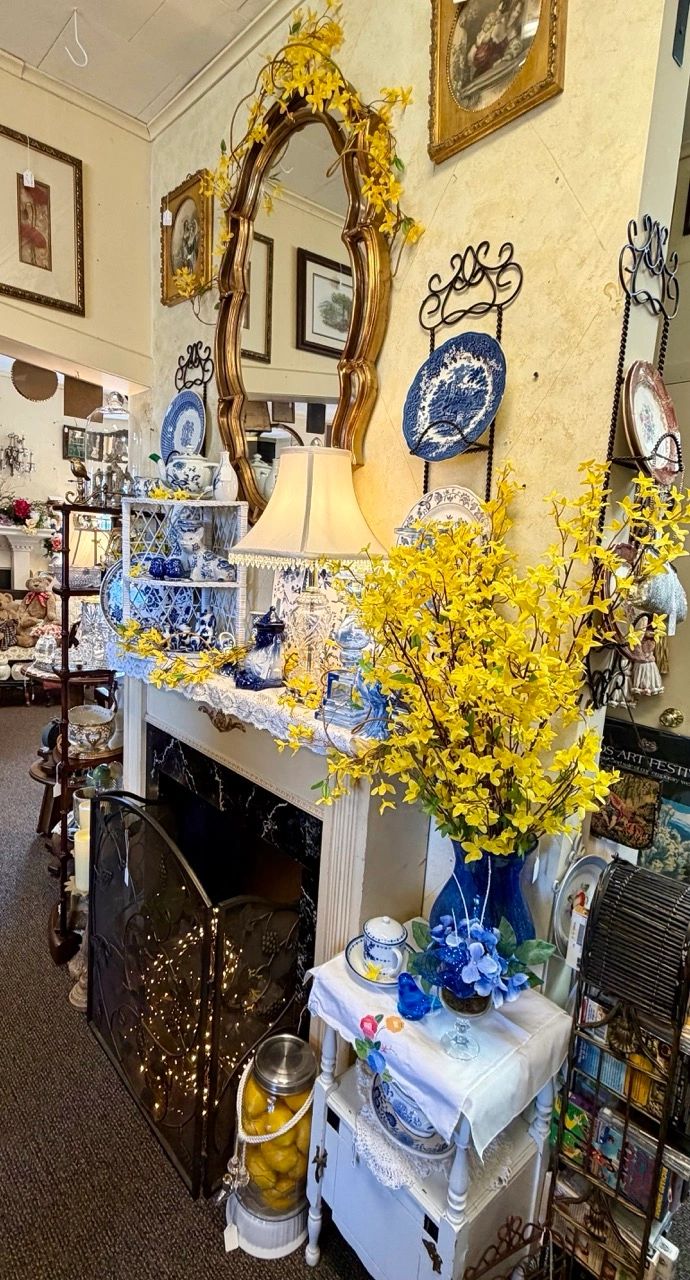 Forsythia & Blue Willow